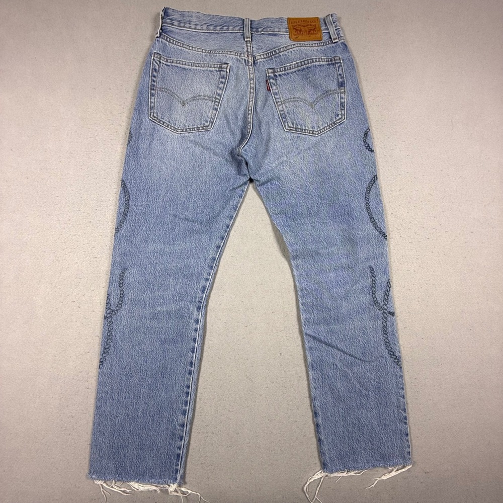 Levis 501 Light Wash Lasso Rope Embroidered Distressed Straight Leg Jeans 26x28 - Picture 3 of 11
